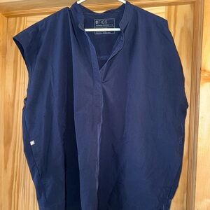 FIGS Navy Blue scrub set